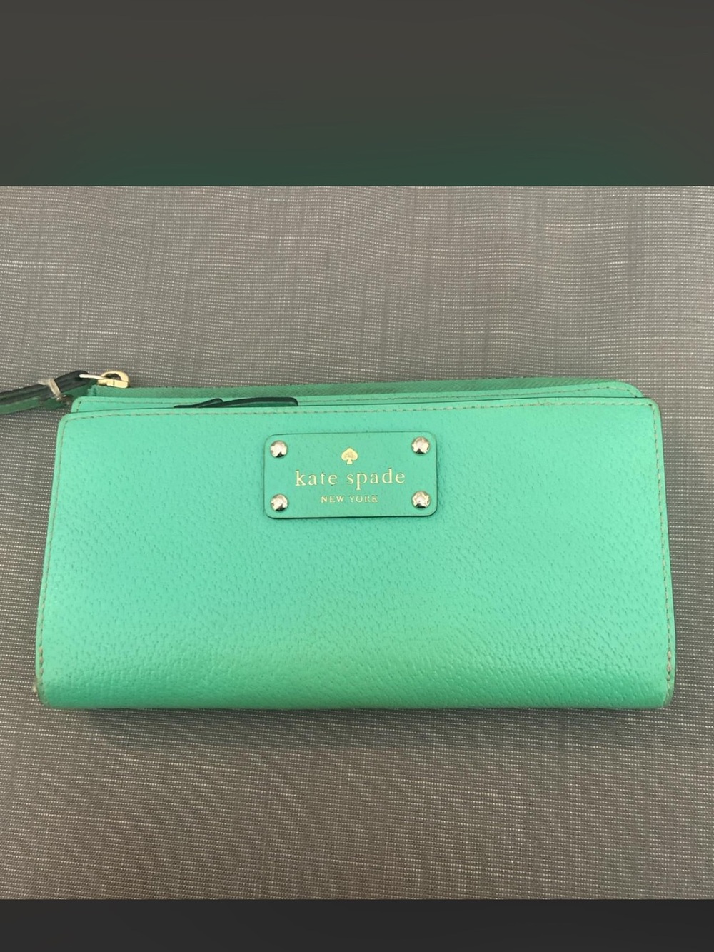 kate spade Mint Teal Pebble Leather Zip Wallet with Gold Plaque